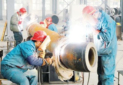 阜新市新能源基地“華通管道”成亮點