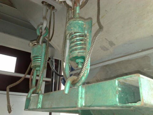 連云港熱力管道彈簧支吊架效果圖,港輕型管夾公司